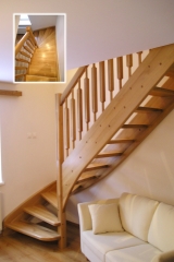 20 Zadlabané schodiště, zábradlí typ A1, materiál dub